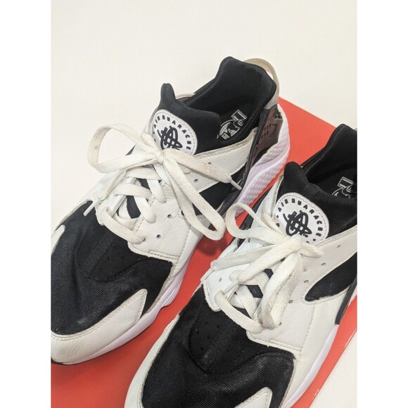 Nike Men\'s Air Huarache Black/White 10.5 US main image 5
